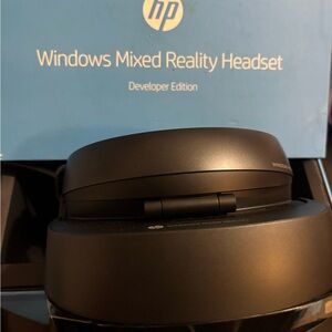 HP Developer Edition Mixed Reality Headset in Black